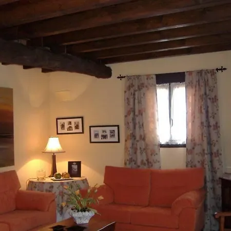 Casa Dos Reales