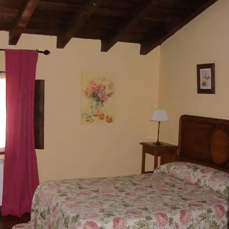 Casa Dos Reales * San Cristobal de Boedo